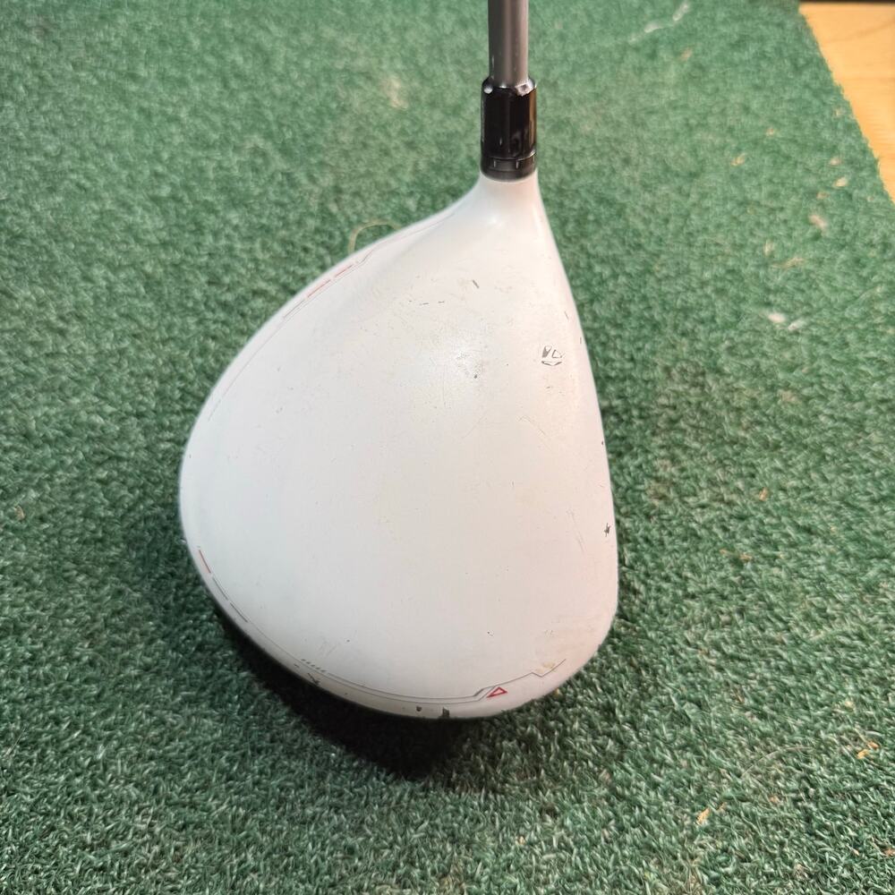 TaylorMade R11 Driver 9° RH Adjustable Driver 60g Stiff Flex Golf Club